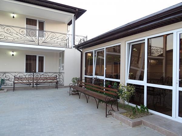 Guest House Palmovaia Gavan Goedaoeta Buitenkant foto